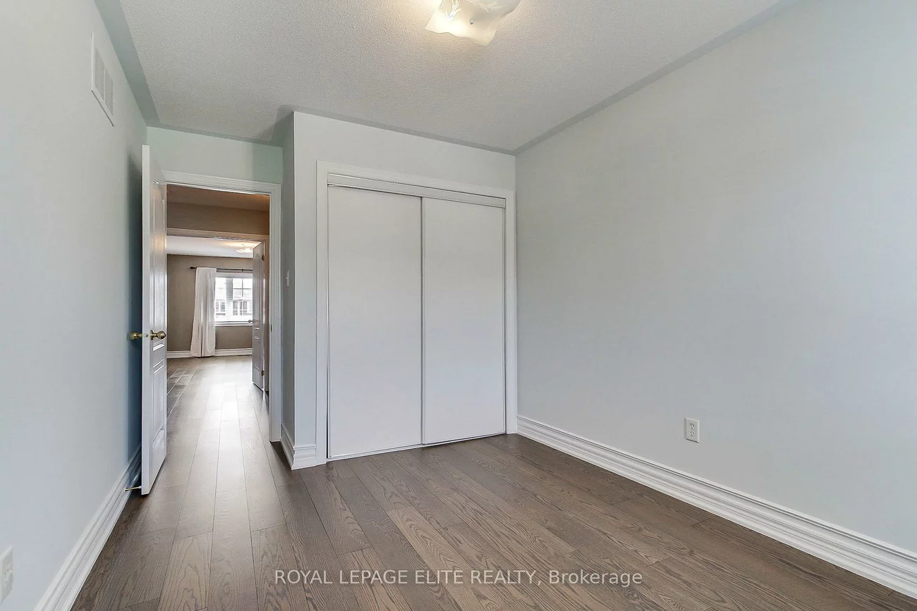 2980, Bur Oak, Cornell, Markham