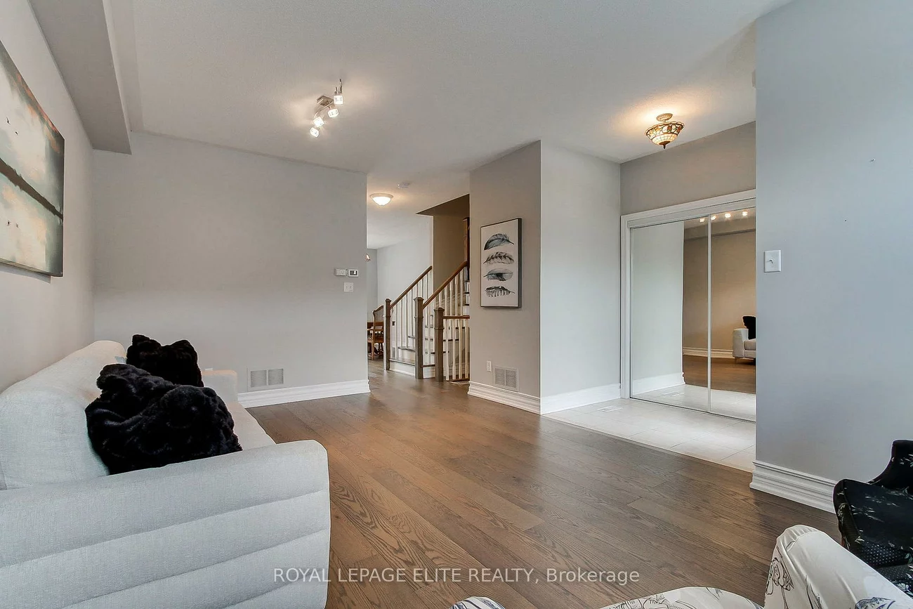 2980, Bur Oak, Cornell, Markham