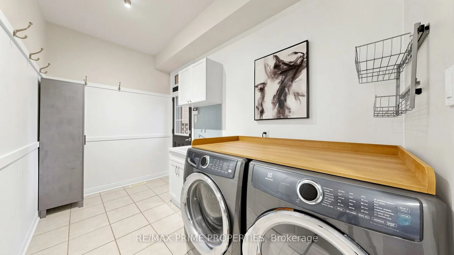 68, The Meadows, Cornell, Markham