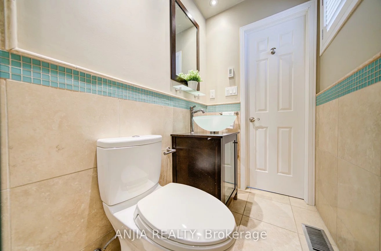 70, Briarwood, Unionville, Markham