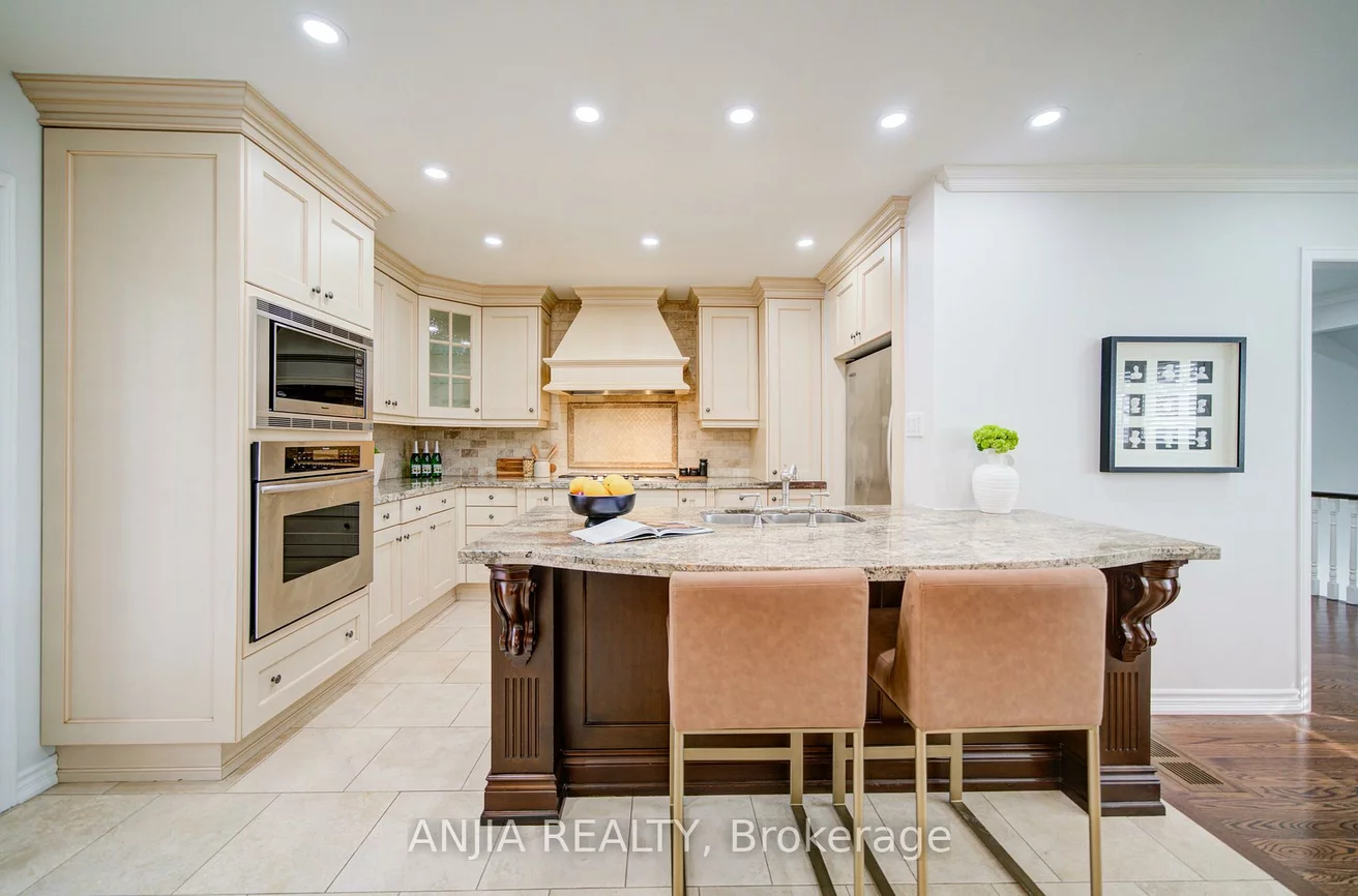 70, Briarwood, Unionville, Markham