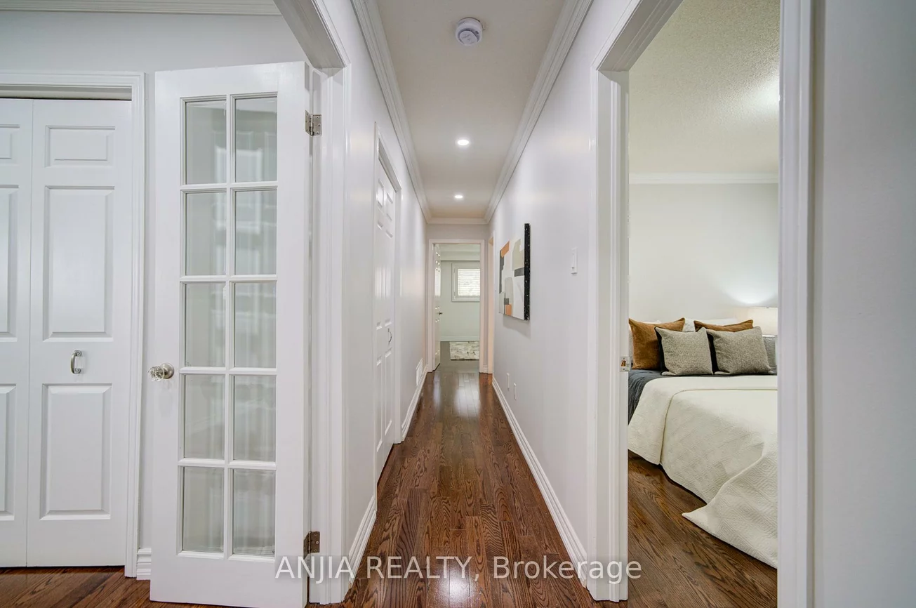 70, Briarwood, Unionville, Markham