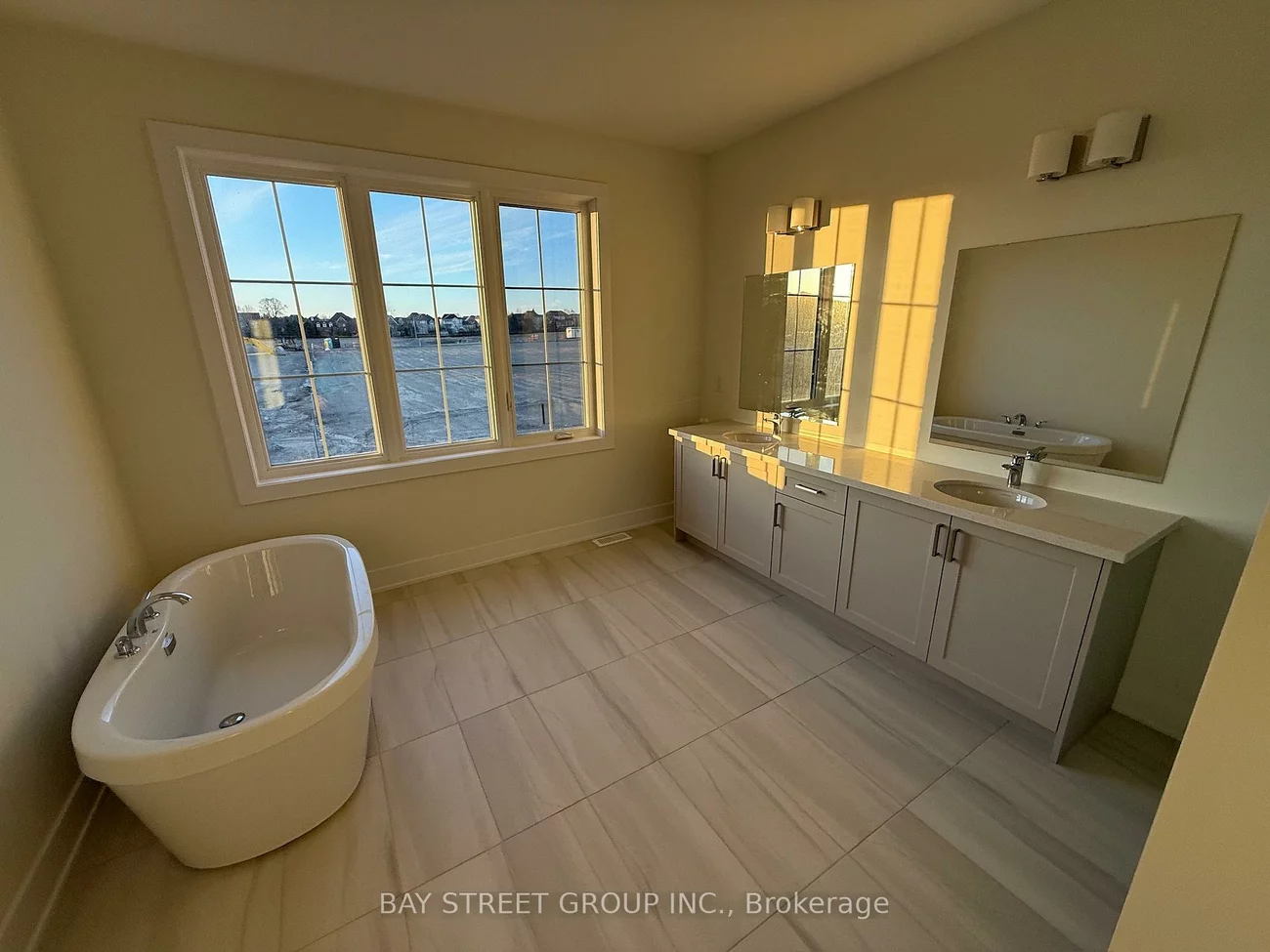 34, Nanhai, Angus Glen, Markham