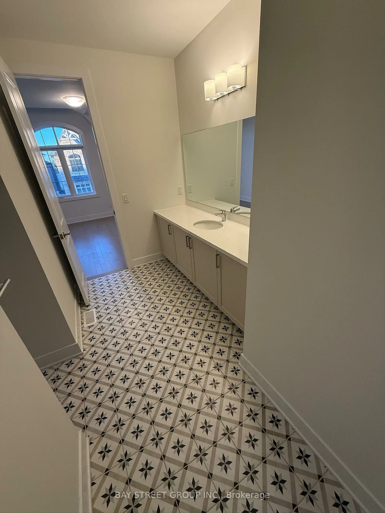 34, Nanhai, Angus Glen, Markham