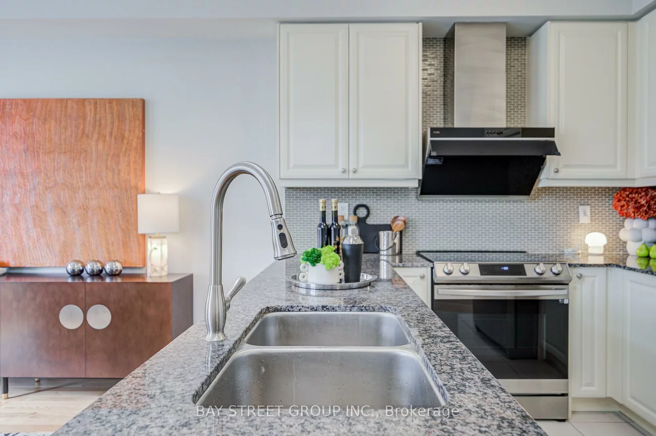 6, Teasel, Unionville, Markham