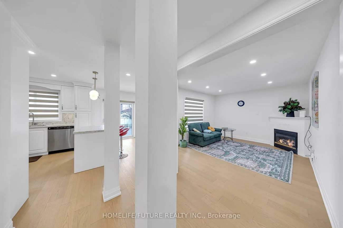 262, Helen, Village Green-South Unionville, Markham