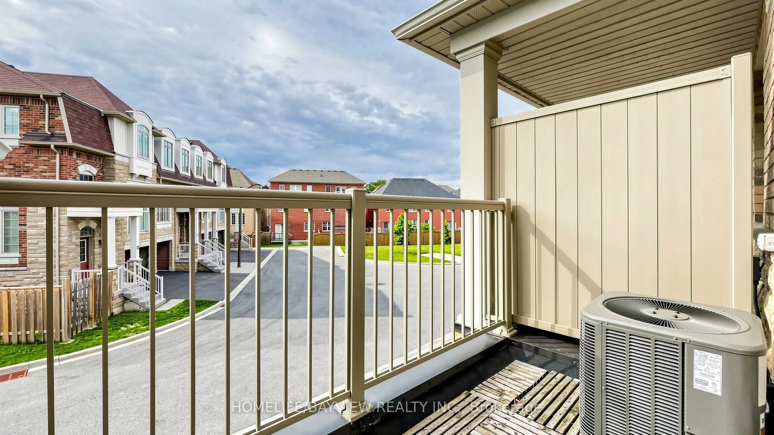 10981, Woodbine, Victoria Square, Markham