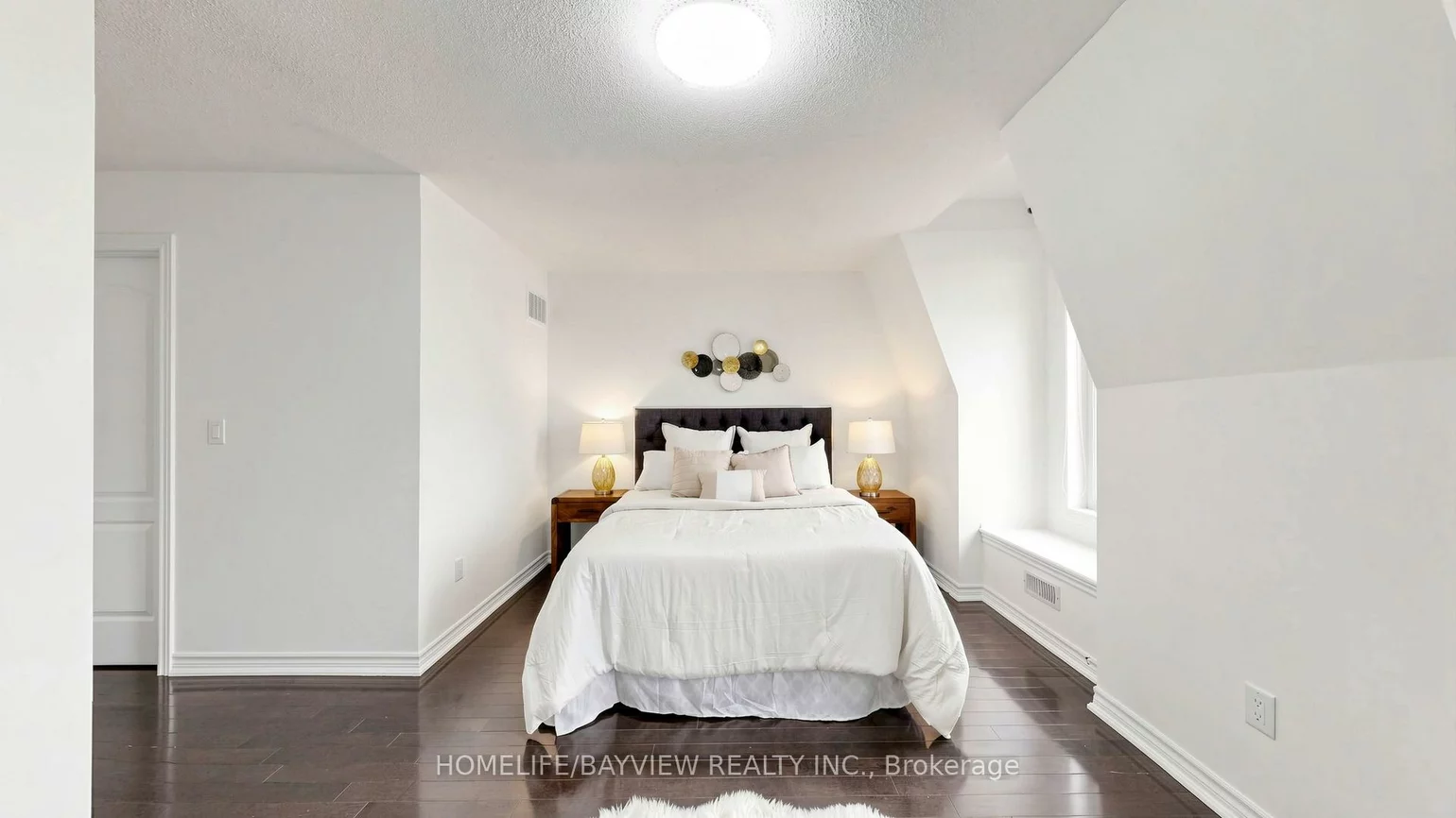10981, Woodbine, Victoria Square, Markham