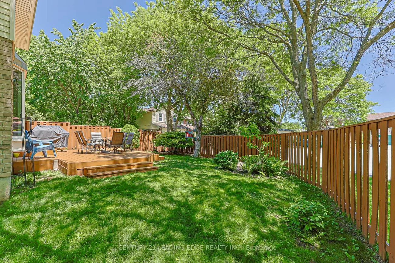 43, Bishop, Markham Village, Markham
