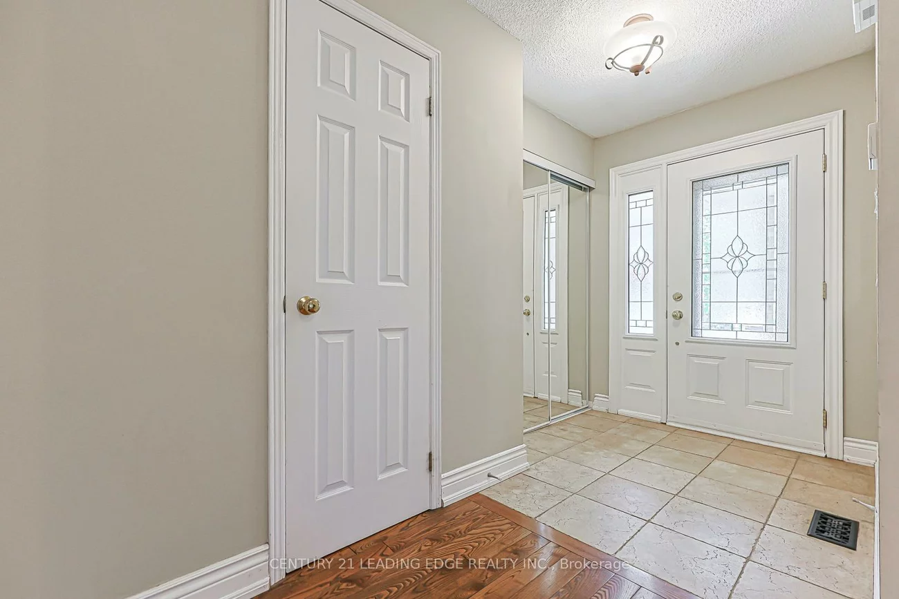 43, Bishop, Markham Village, Markham
