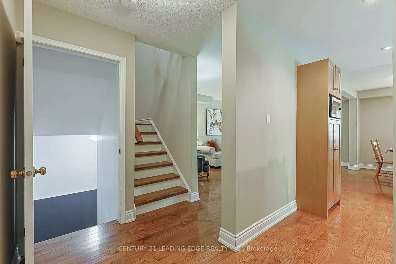 43, Bishop, Markham Village, Markham