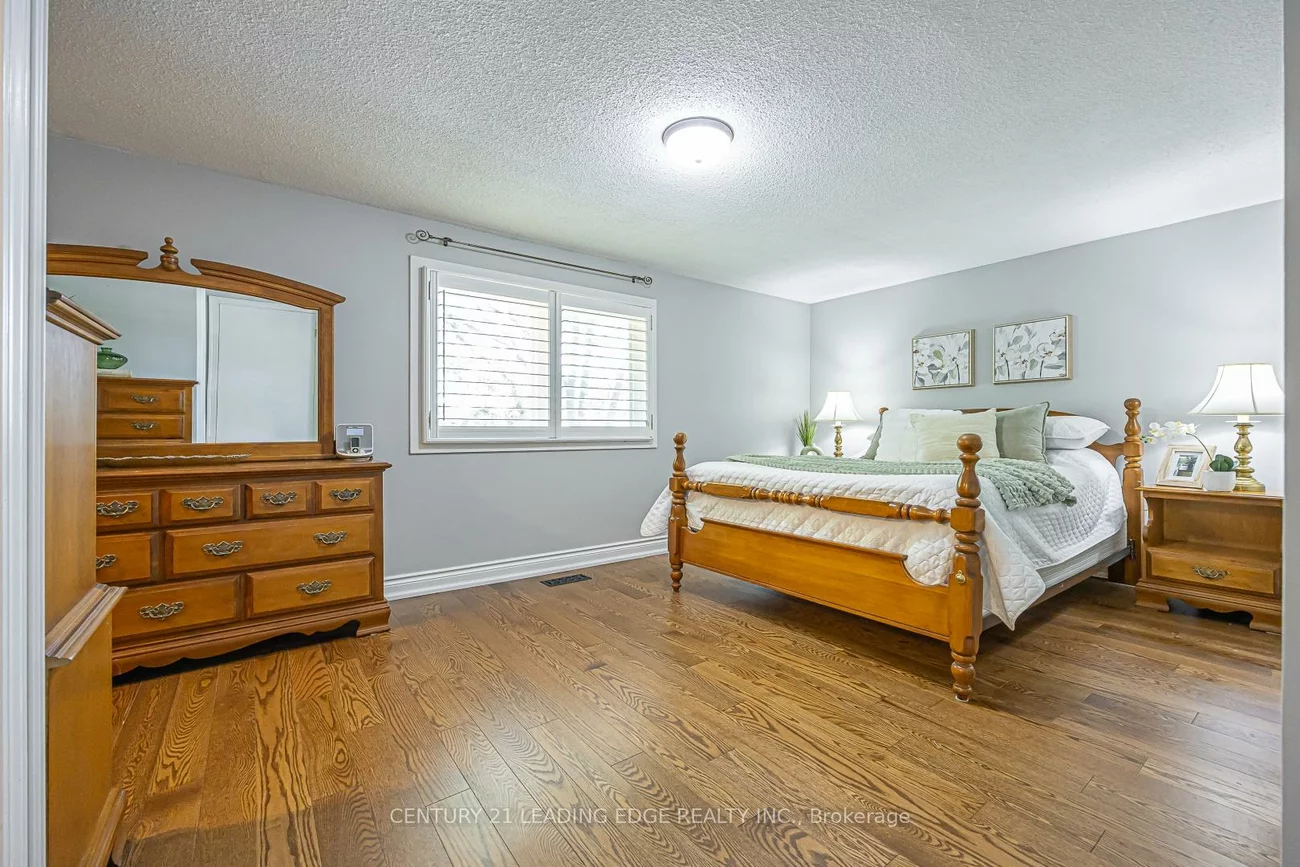 43, Bishop, Markham Village, Markham