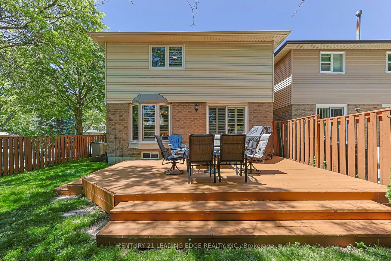 43, Bishop, Markham Village, Markham