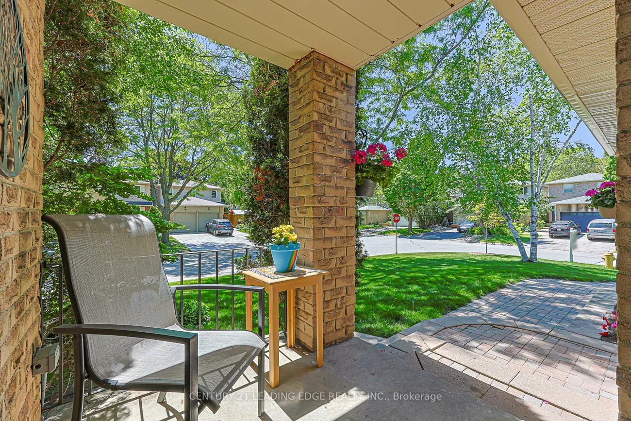 43, Bishop, Markham Village, Markham