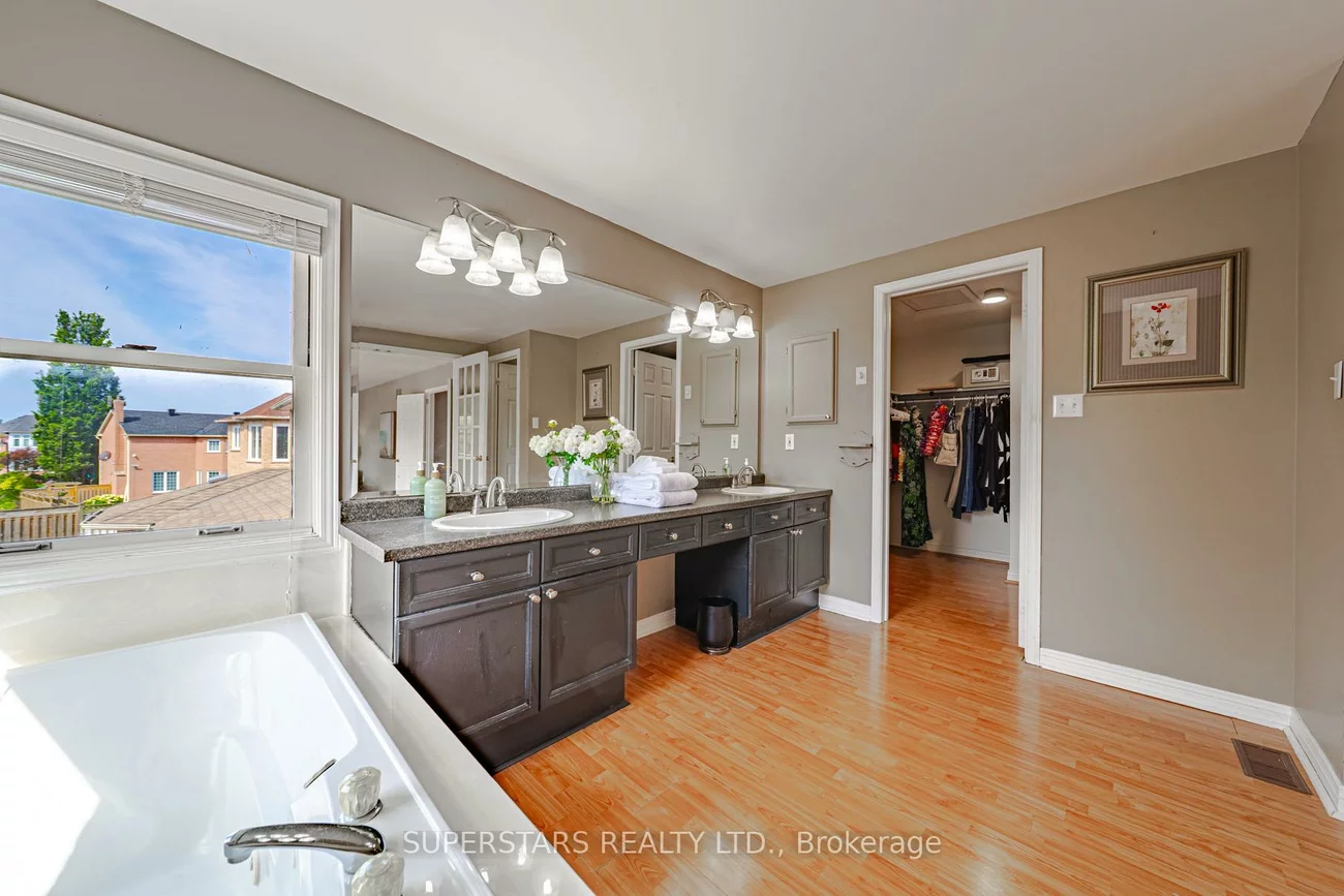 29, Arborfield, Markville, Markham