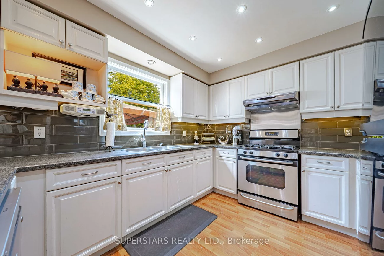 29, Arborfield, Markville, Markham