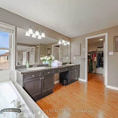 29, Arborfield, Markville, Markham