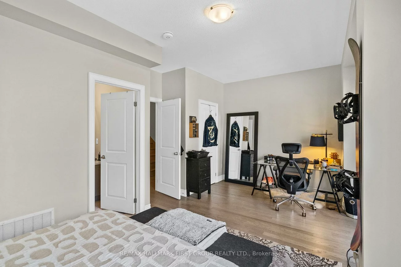 22, Phillipsen, Cedarwood, Markham
