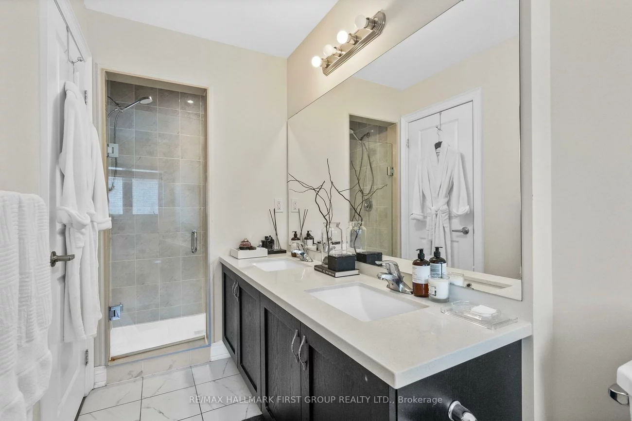 22, Phillipsen, Cedarwood, Markham