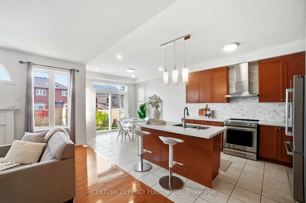 77, Appleview, Greensborough, Markham