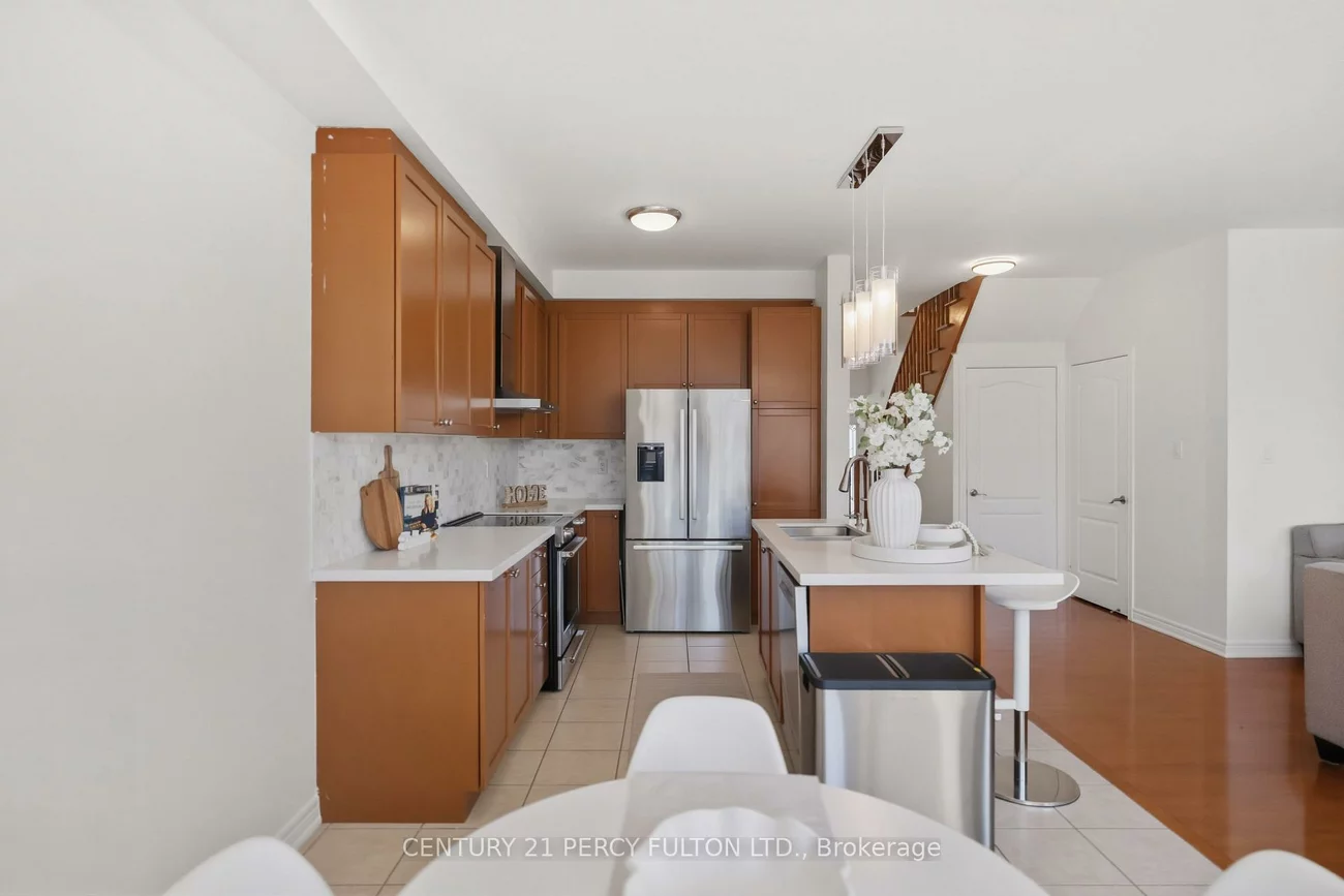 77, Appleview, Greensborough, Markham
