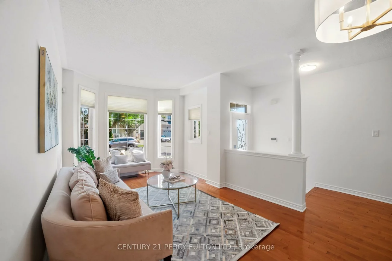 77, Appleview, Greensborough, Markham