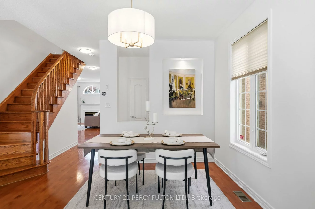 77, Appleview, Greensborough, Markham