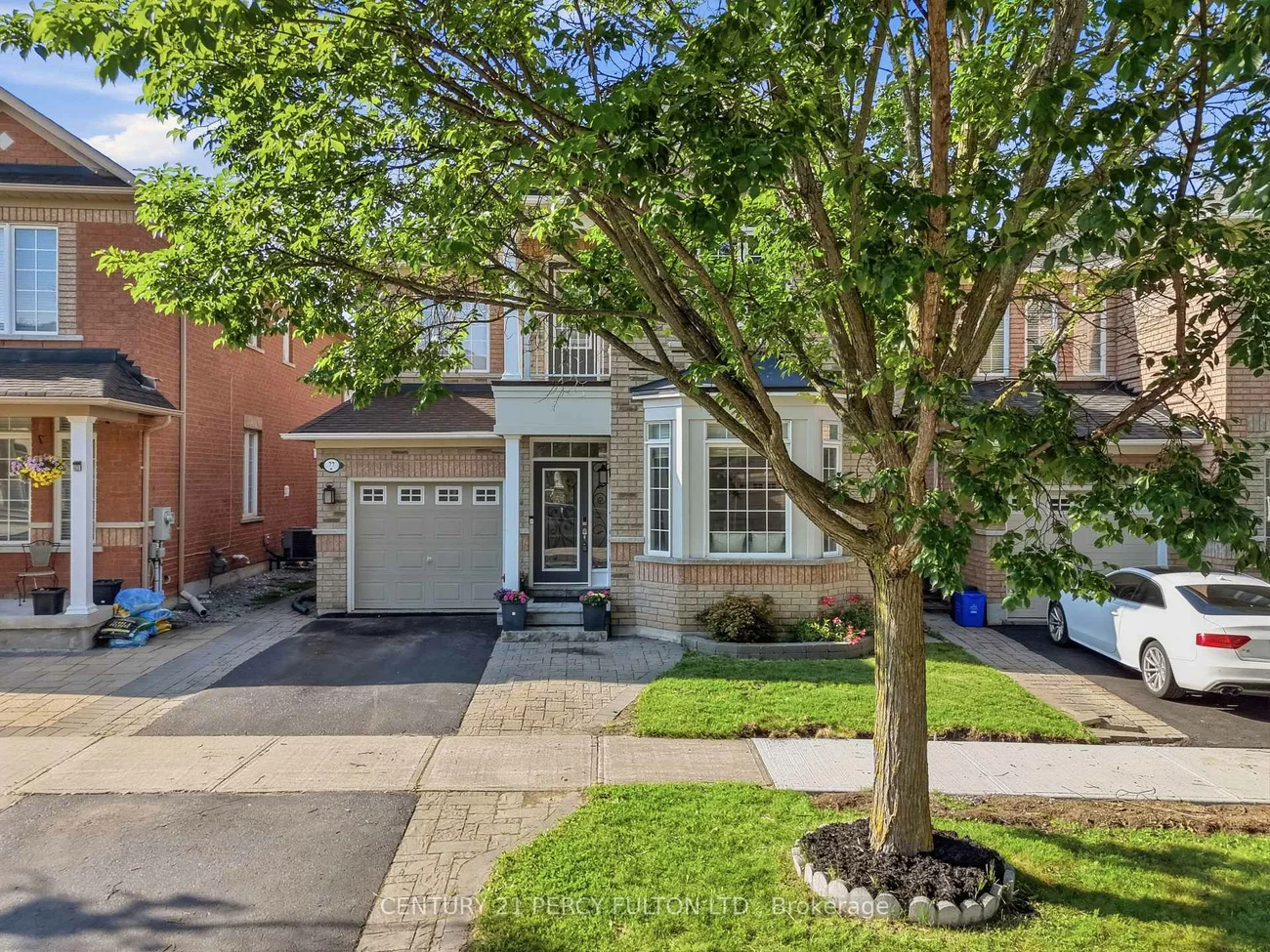 77, Appleview, Greensborough, Markham