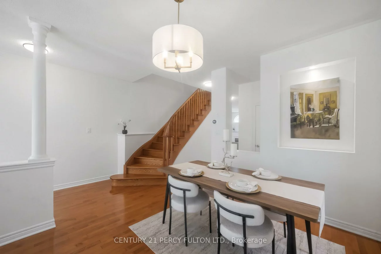 77, Appleview, Greensborough, Markham