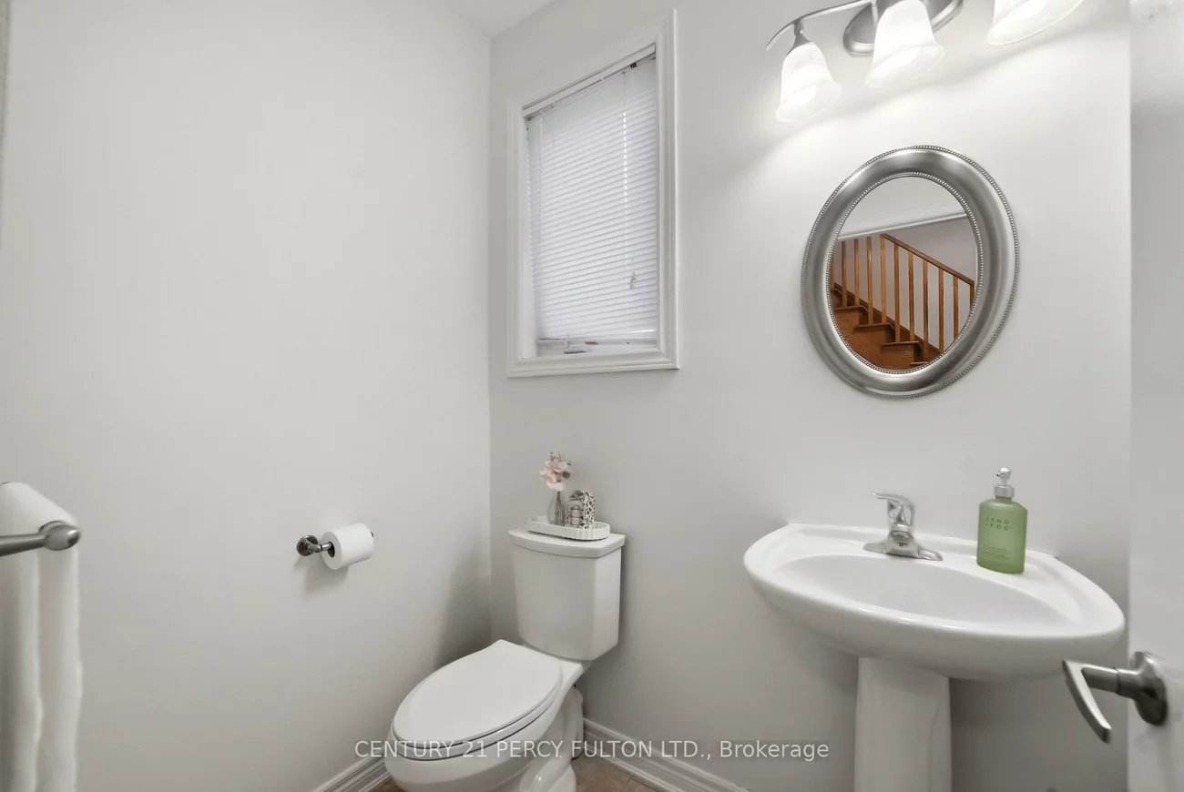 77, Appleview, Greensborough, Markham