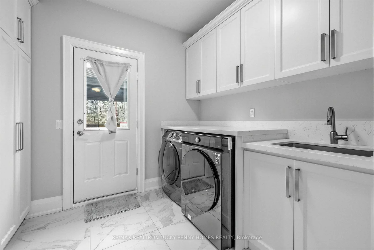 18, Walnut Glen, Devil's Elbow, Markham