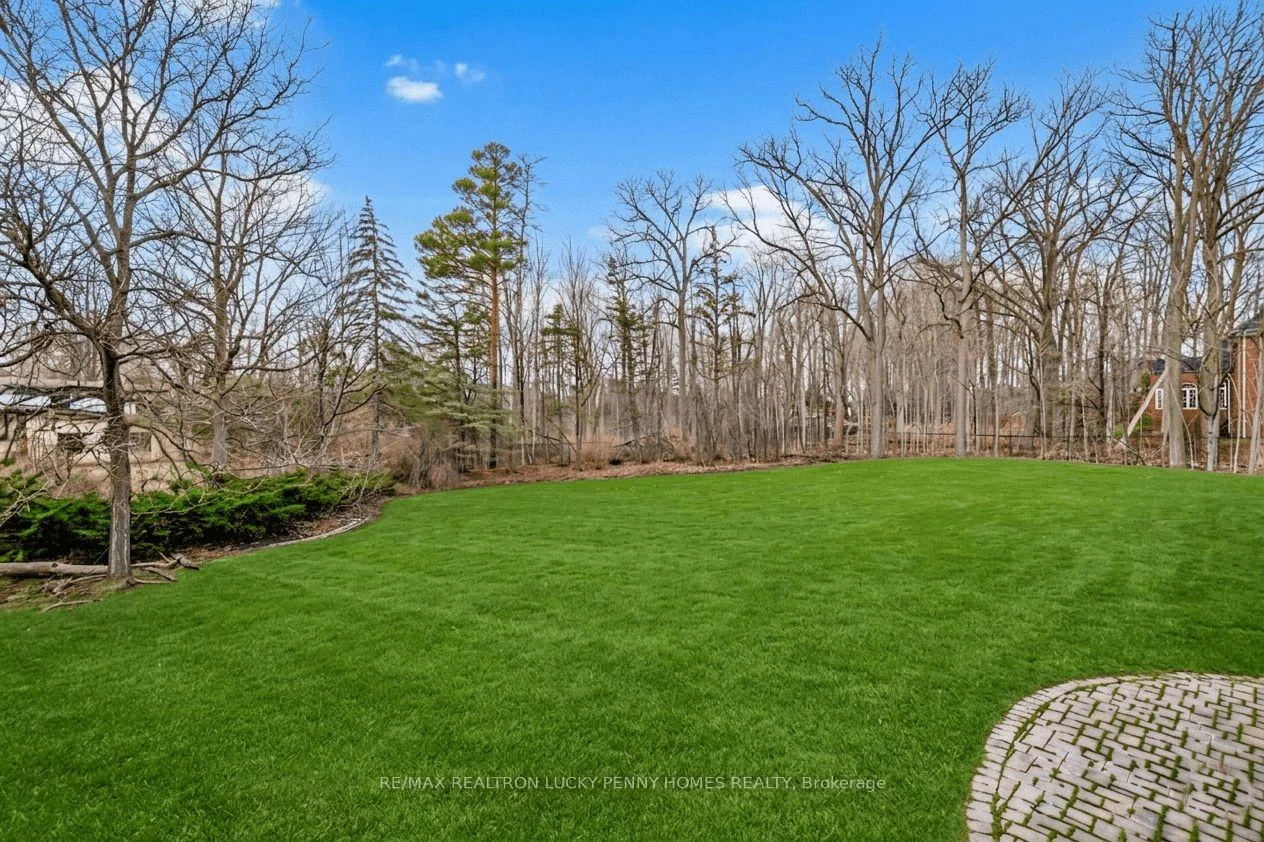 18, Walnut Glen, Devil's Elbow, Markham