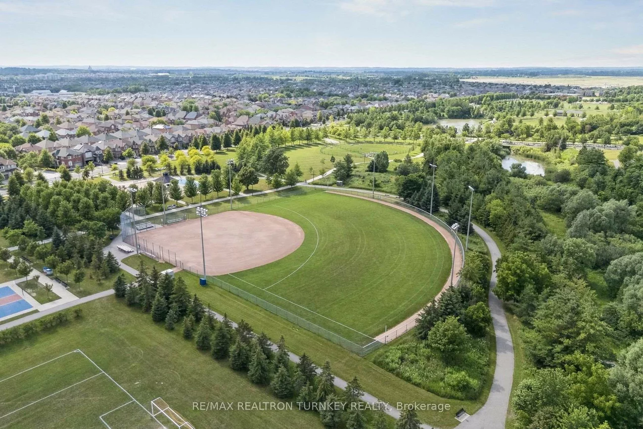 7, Thomas Bales, Berczy, Markham