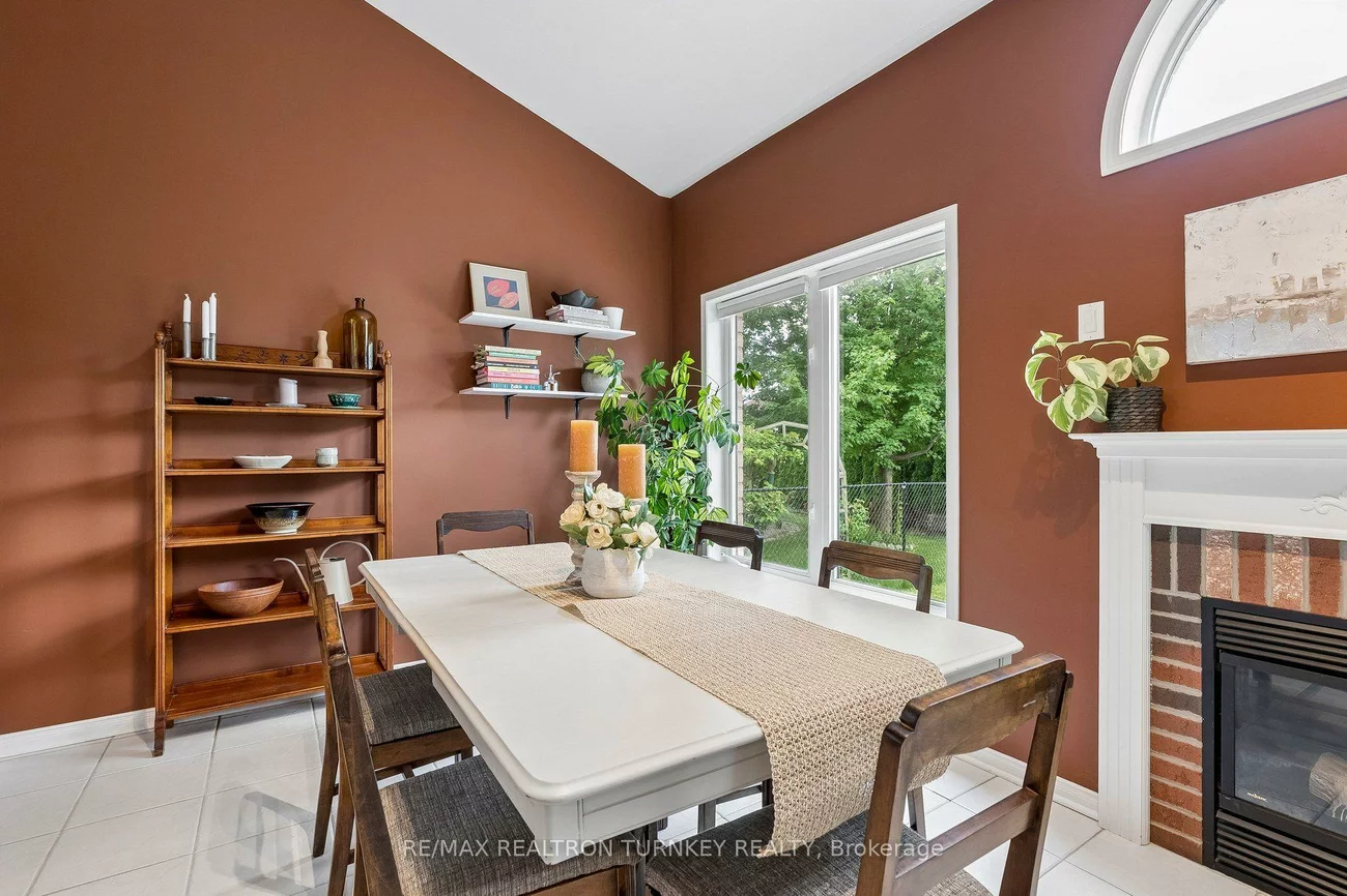 7, Thomas Bales, Berczy, Markham