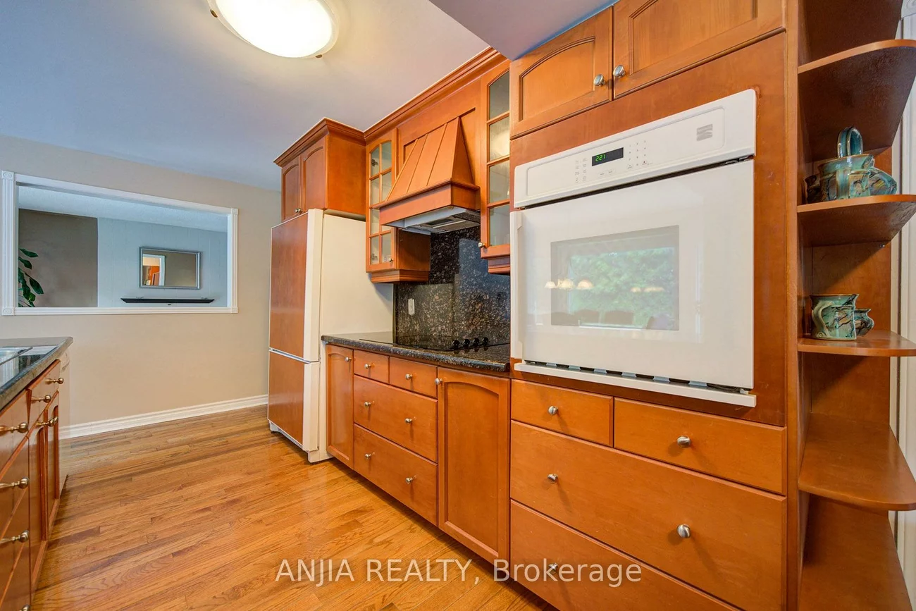 54, Meyer, Markham Village, Markham