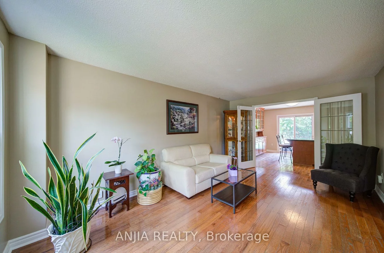 54, Meyer, Markham Village, Markham