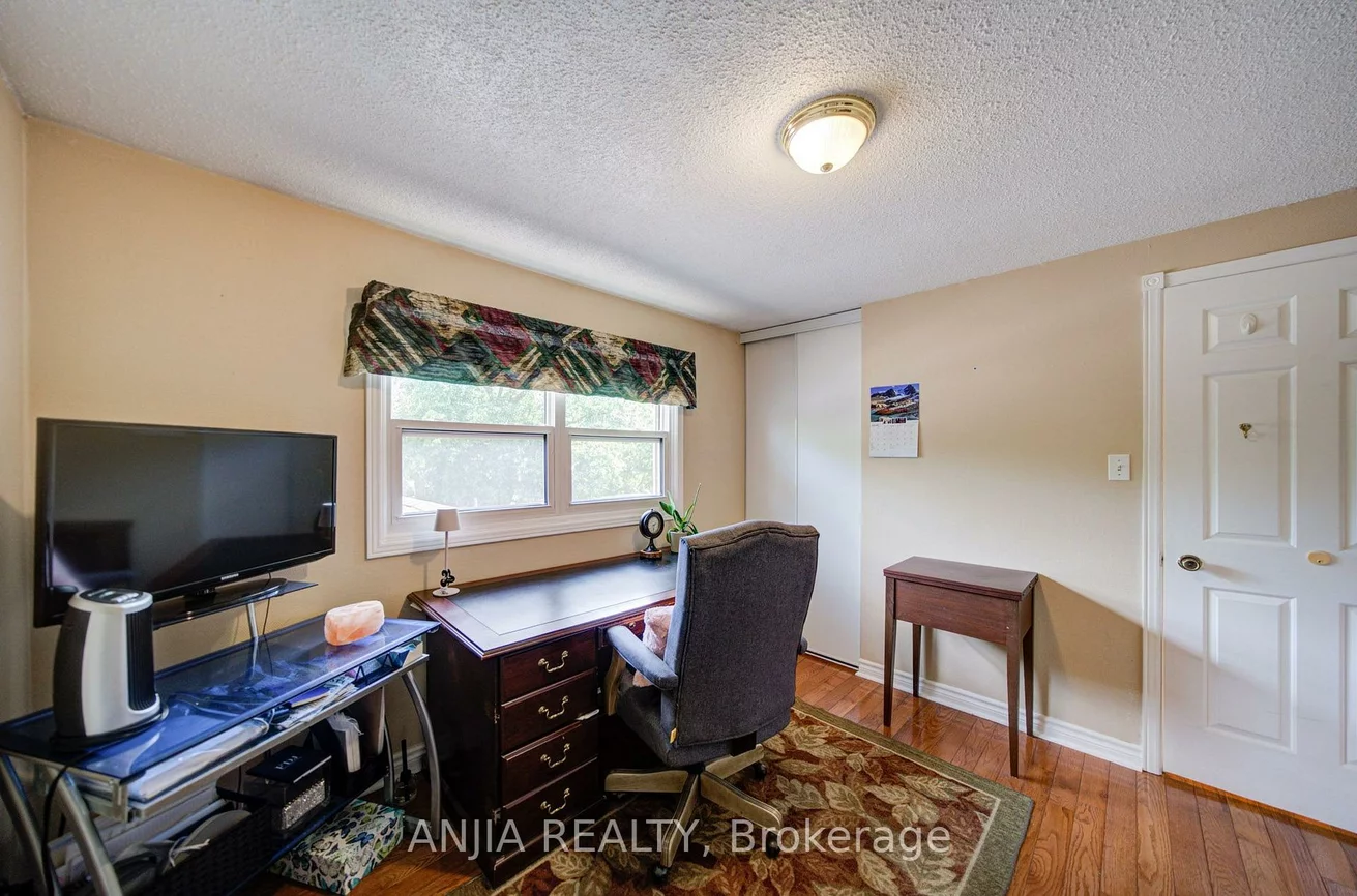 54, Meyer, Markham Village, Markham