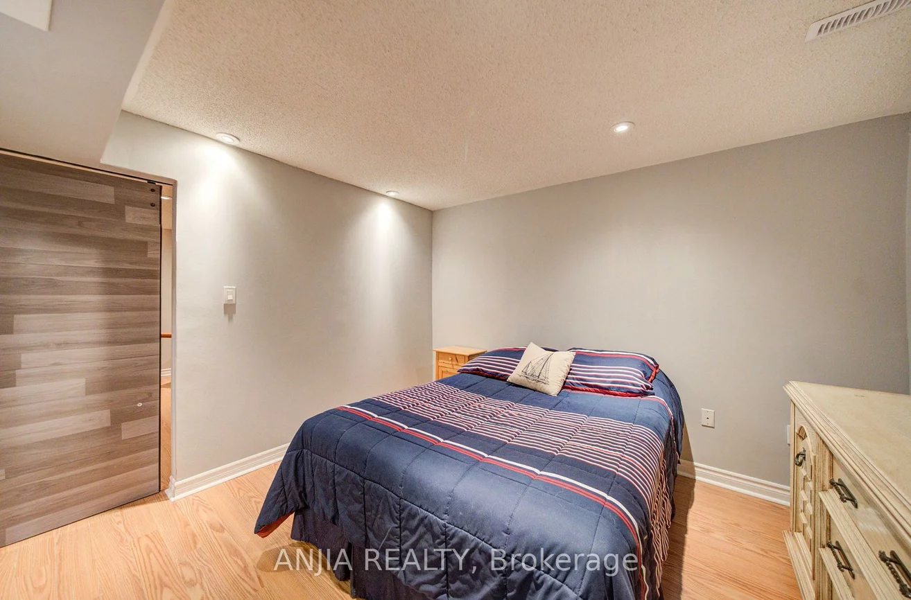 54, Meyer, Markham Village, Markham