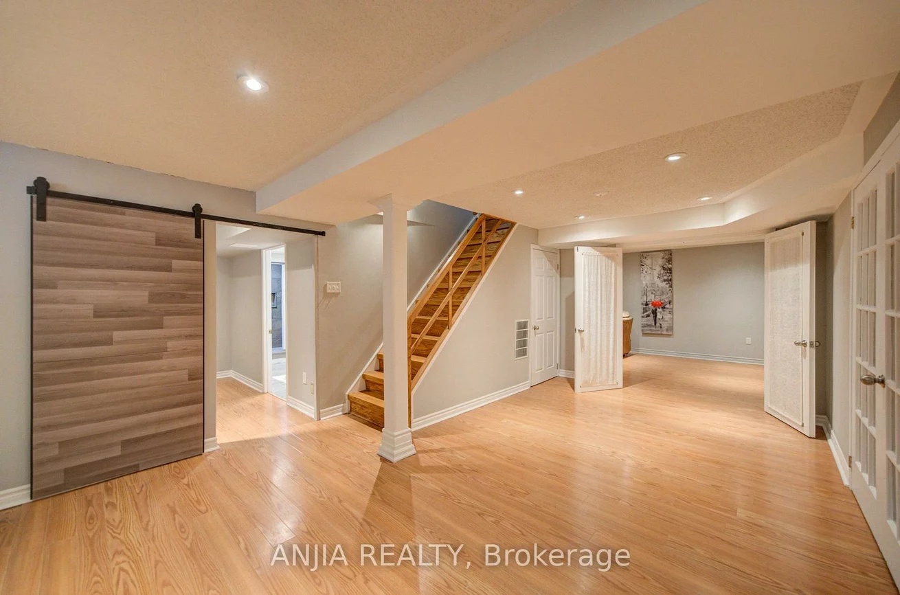 54, Meyer, Markham Village, Markham