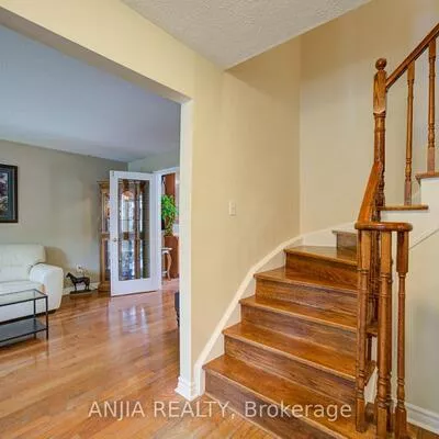 54, Meyer, Markham Village, Markham
