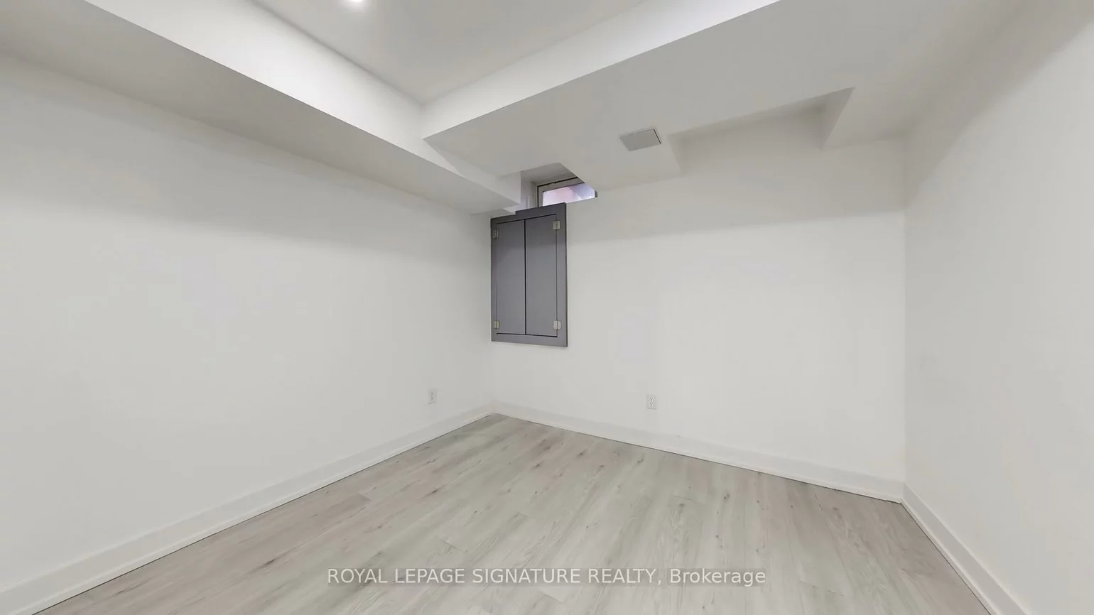 2864, Bur Oak, Cornell, Markham