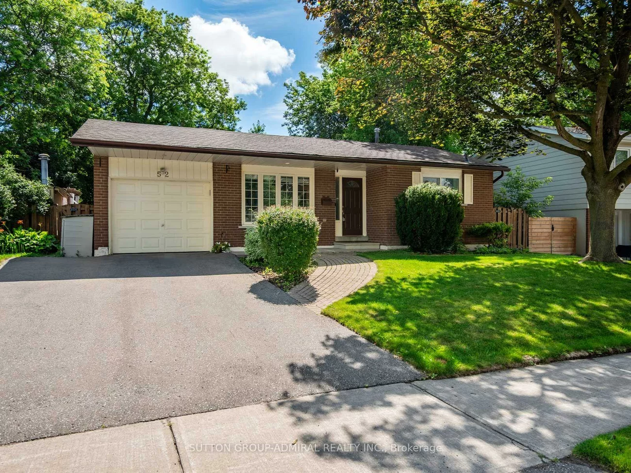52, Sir Bedevere, Markham Village, Markham