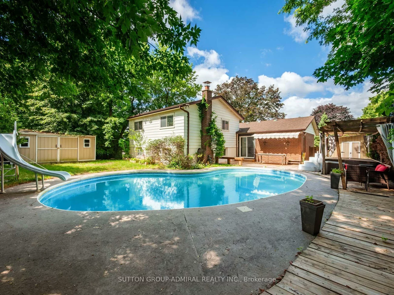 52, Sir Bedevere, Markham Village, Markham