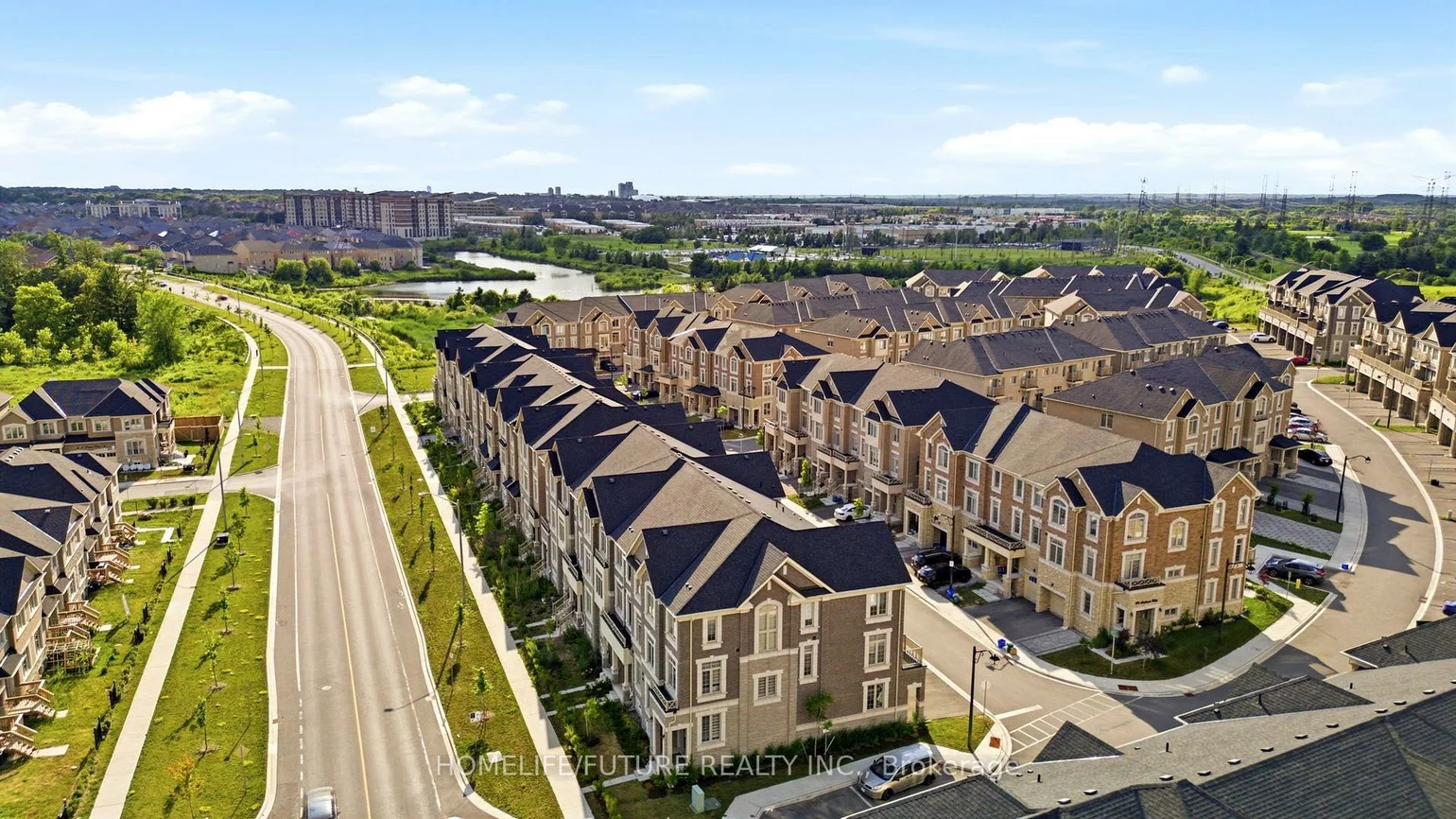 3476, Denison, Cedarwood, Markham