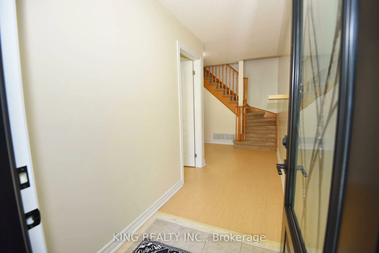 2817, Bur Oak, Cornell, Markham