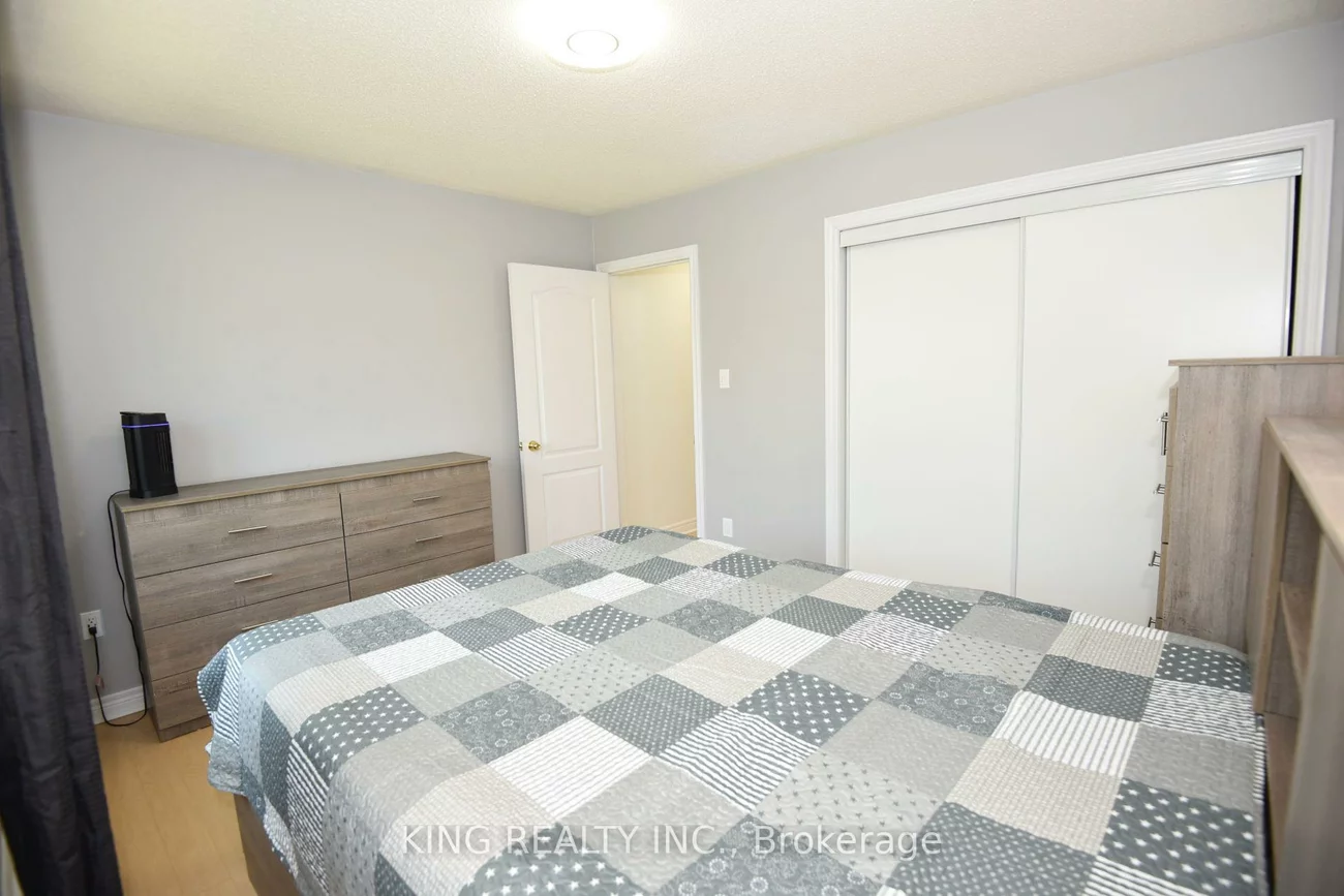 2817, Bur Oak, Cornell, Markham