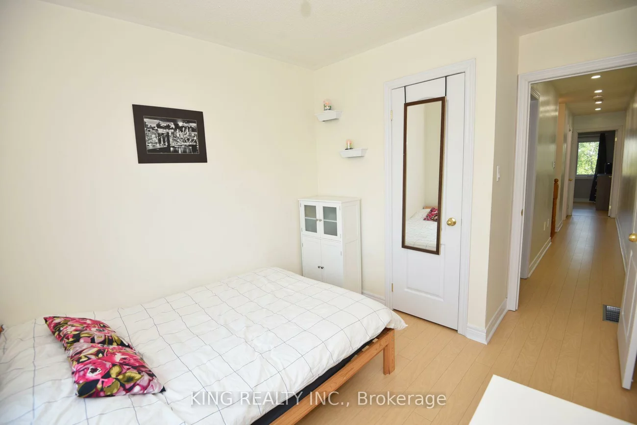 2817, Bur Oak, Cornell, Markham