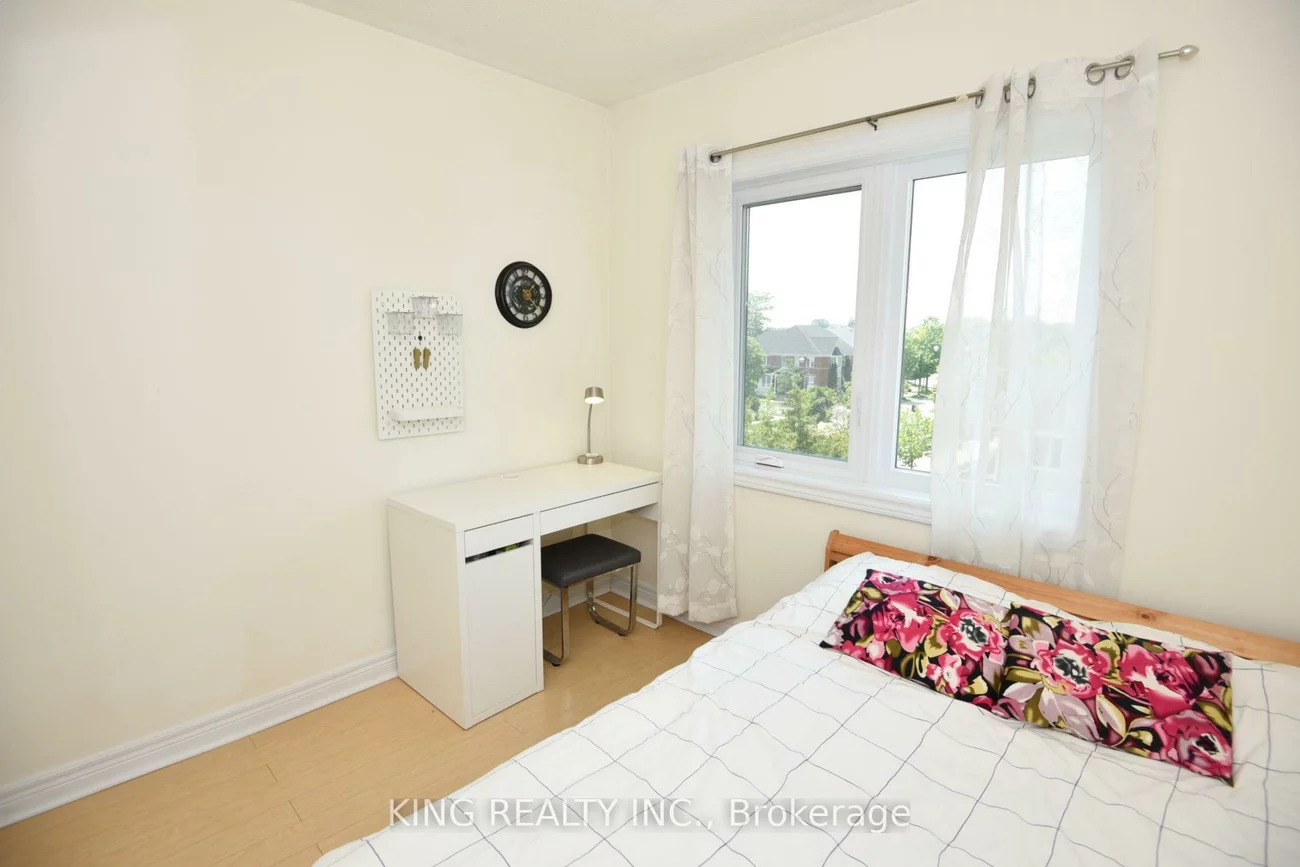2817, Bur Oak, Cornell, Markham