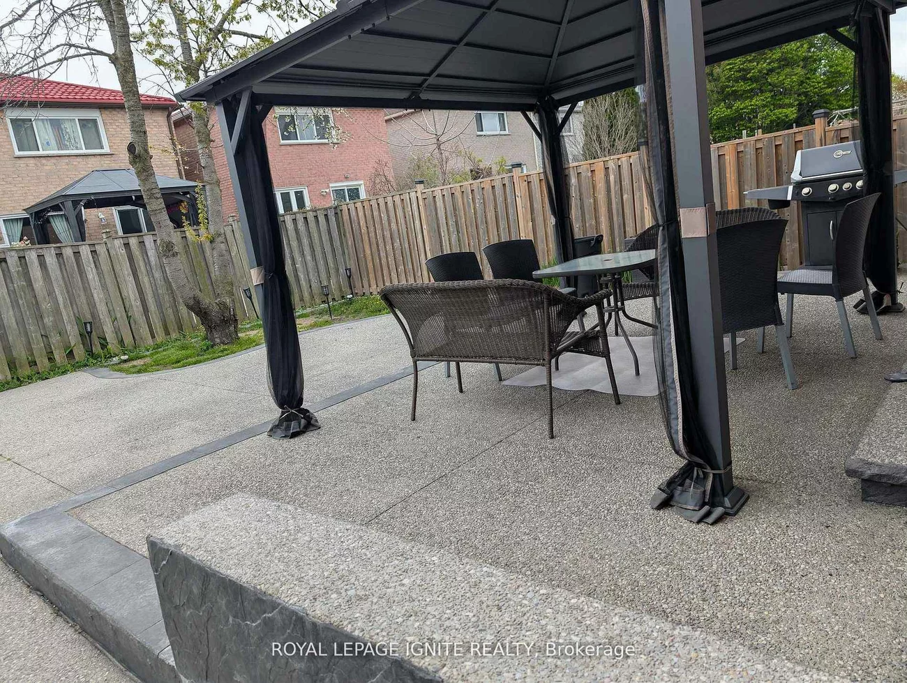 98, Chloe, Middlefield, Markham