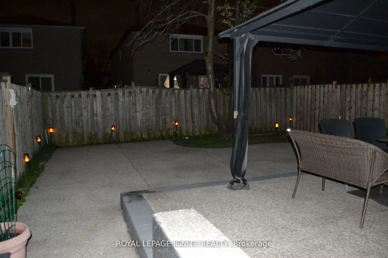 98, Chloe, Middlefield, Markham